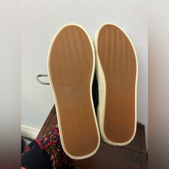 INKKAS SNEAKERS SHOES WOMENS SUEDE GRAY TIE FRONT SIZE 7 - Picture 7 of 10